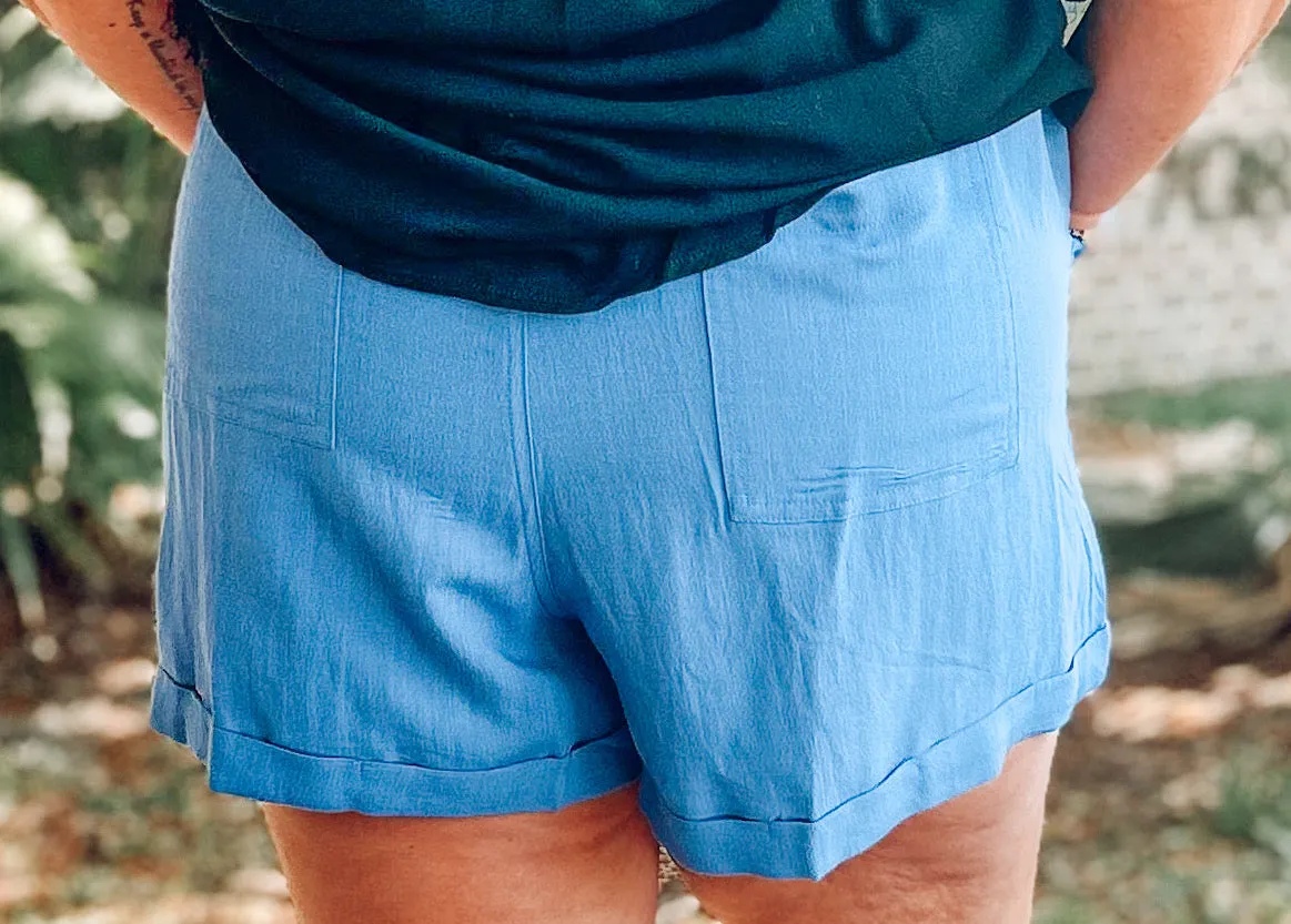 Easy Living Curvy Linen Shorts | Blue