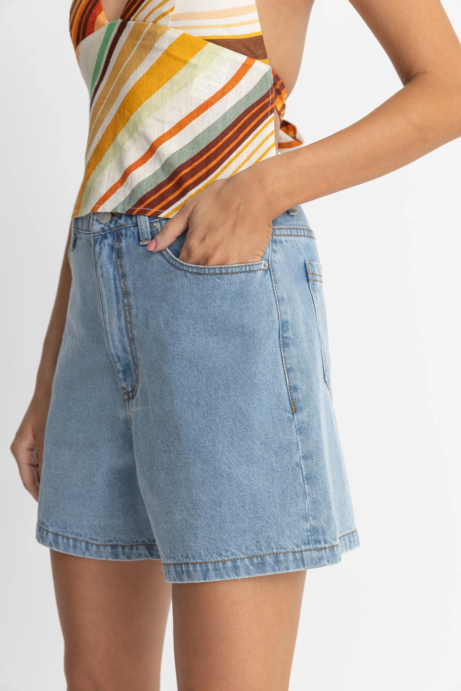 Escape Denim Short Blue Wash