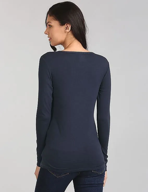 GAP Women Blue Featherweight Crew Neck Tee