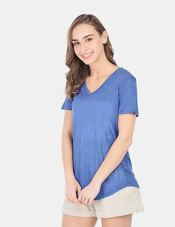 GAP Women Blue Linen V-Neck Tee