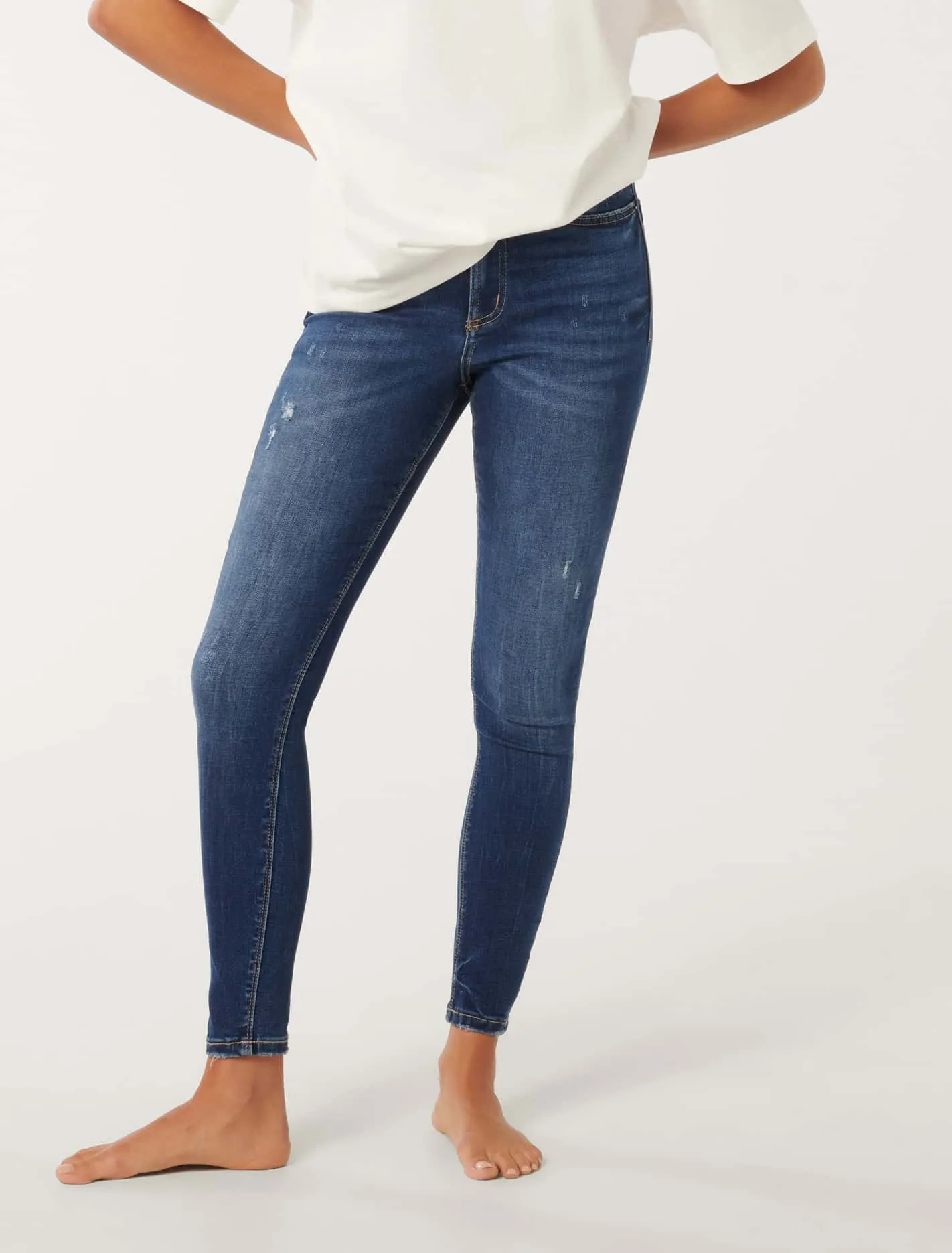 Nala Mid-Rise Skinny Jeans