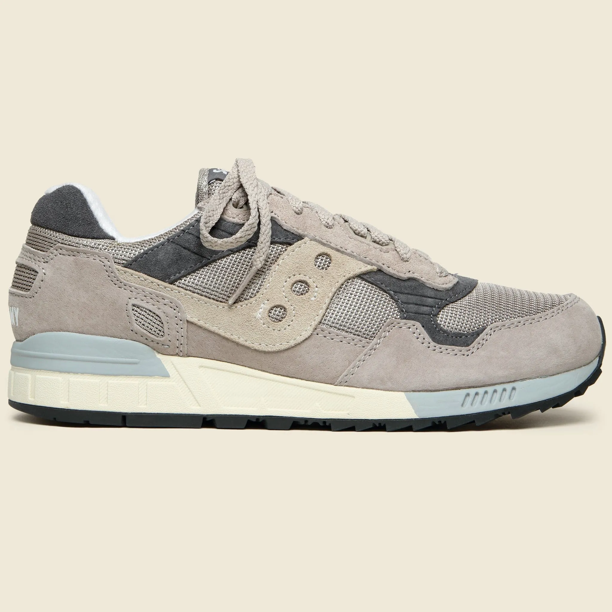 Shadow 5000 Essential Sneaker - Grey/Cream