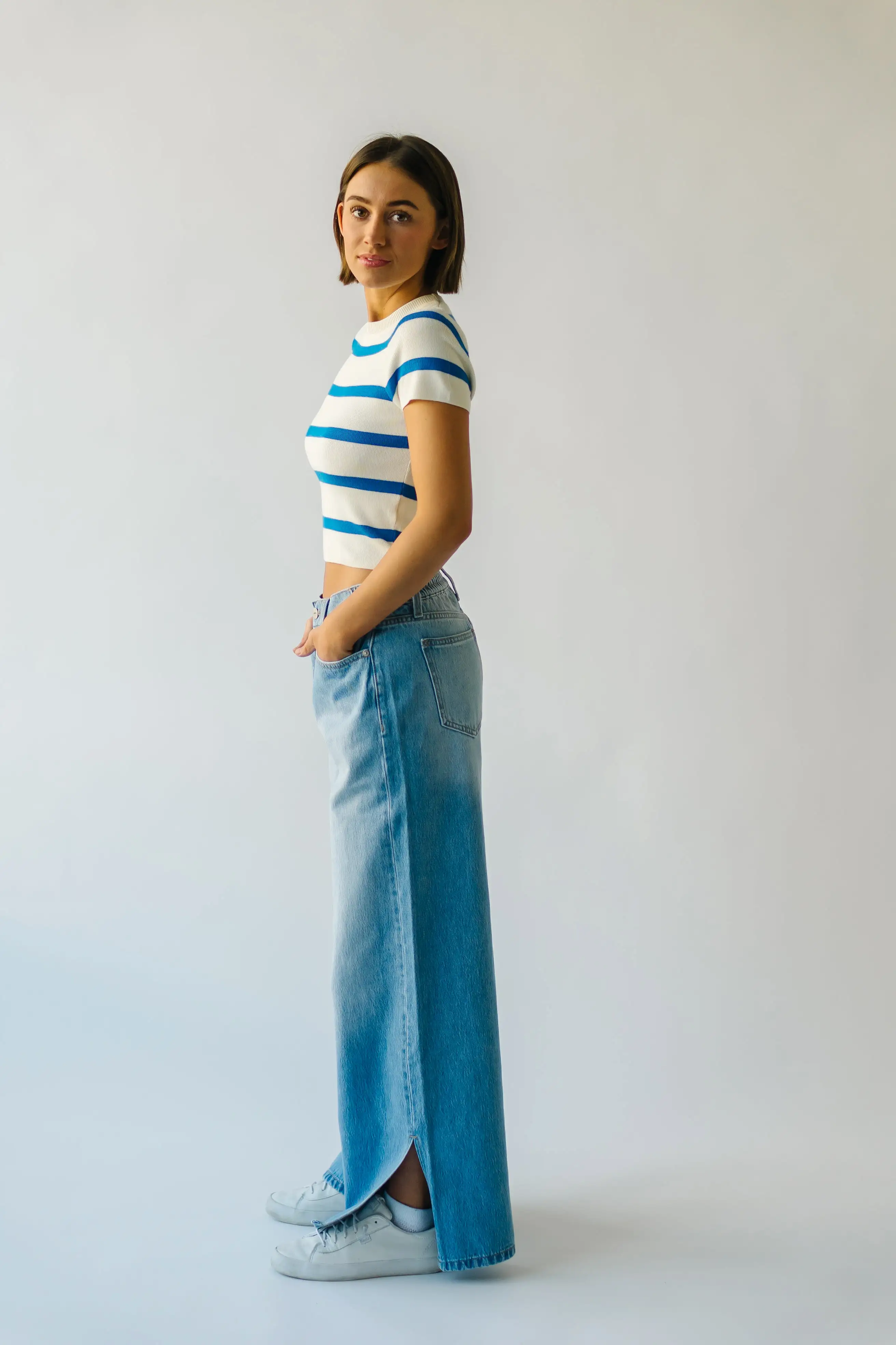 The Dundee Bold Striped Tee in Blue + White