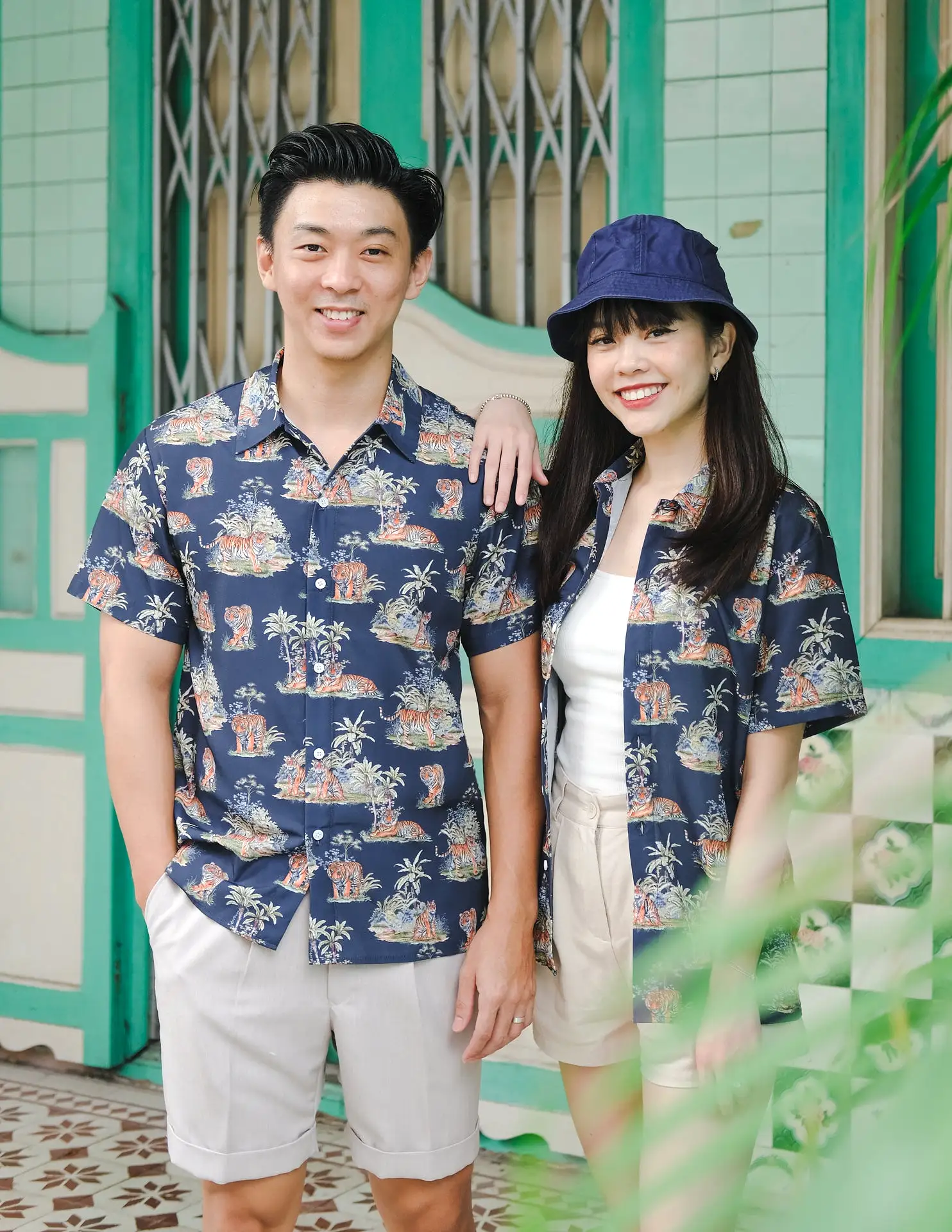 Tropical Tiger Shirt in Navy