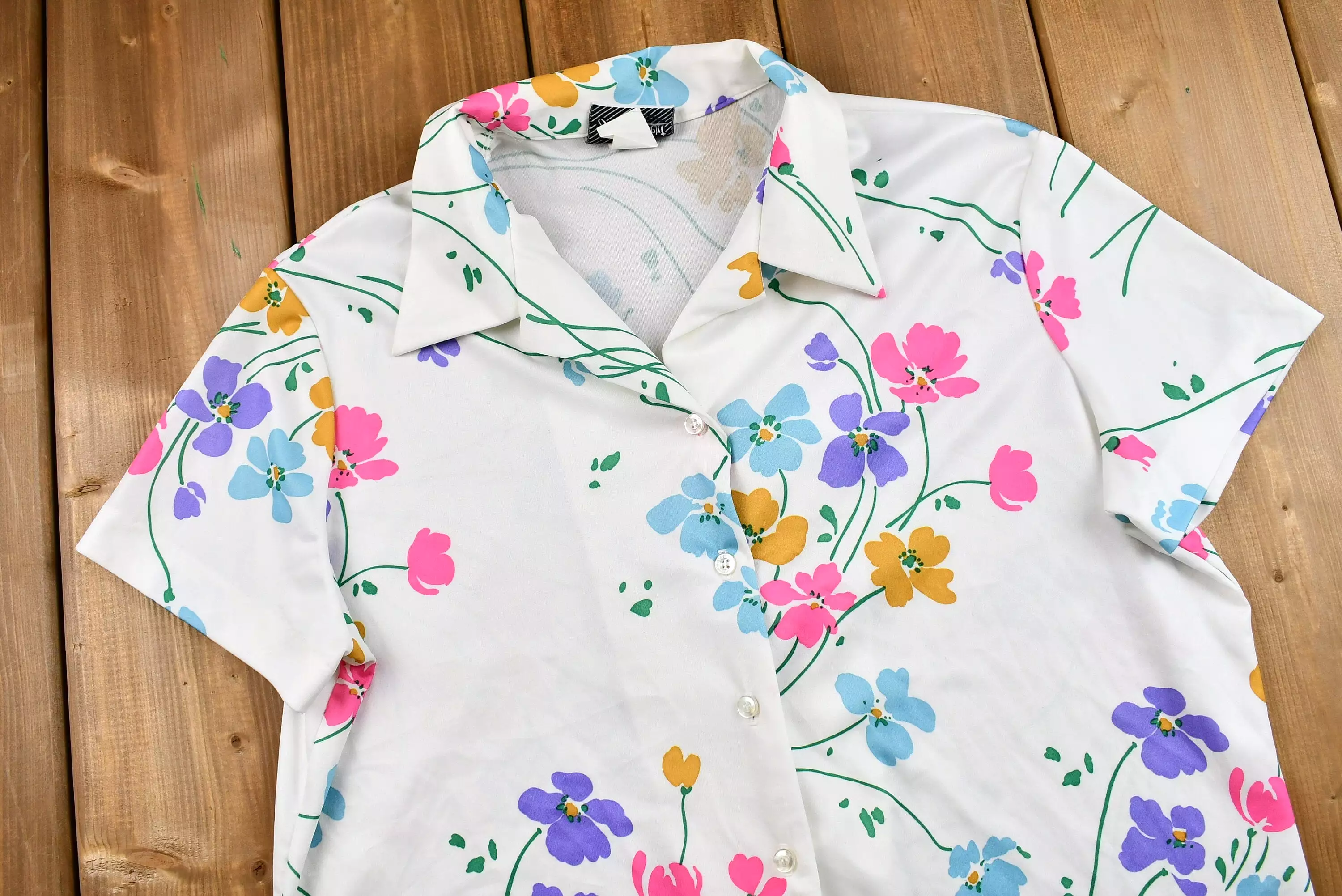 Vintage 1970s Floral Polyester Button Up Short Sleeve Blouse / True Vintage / Retro Fashion / Jon Albert / Vintage Womenswear / 